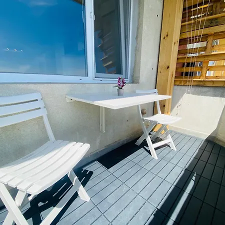 1 Bedroom Ap Seaview Peace And Quiet Apartamento